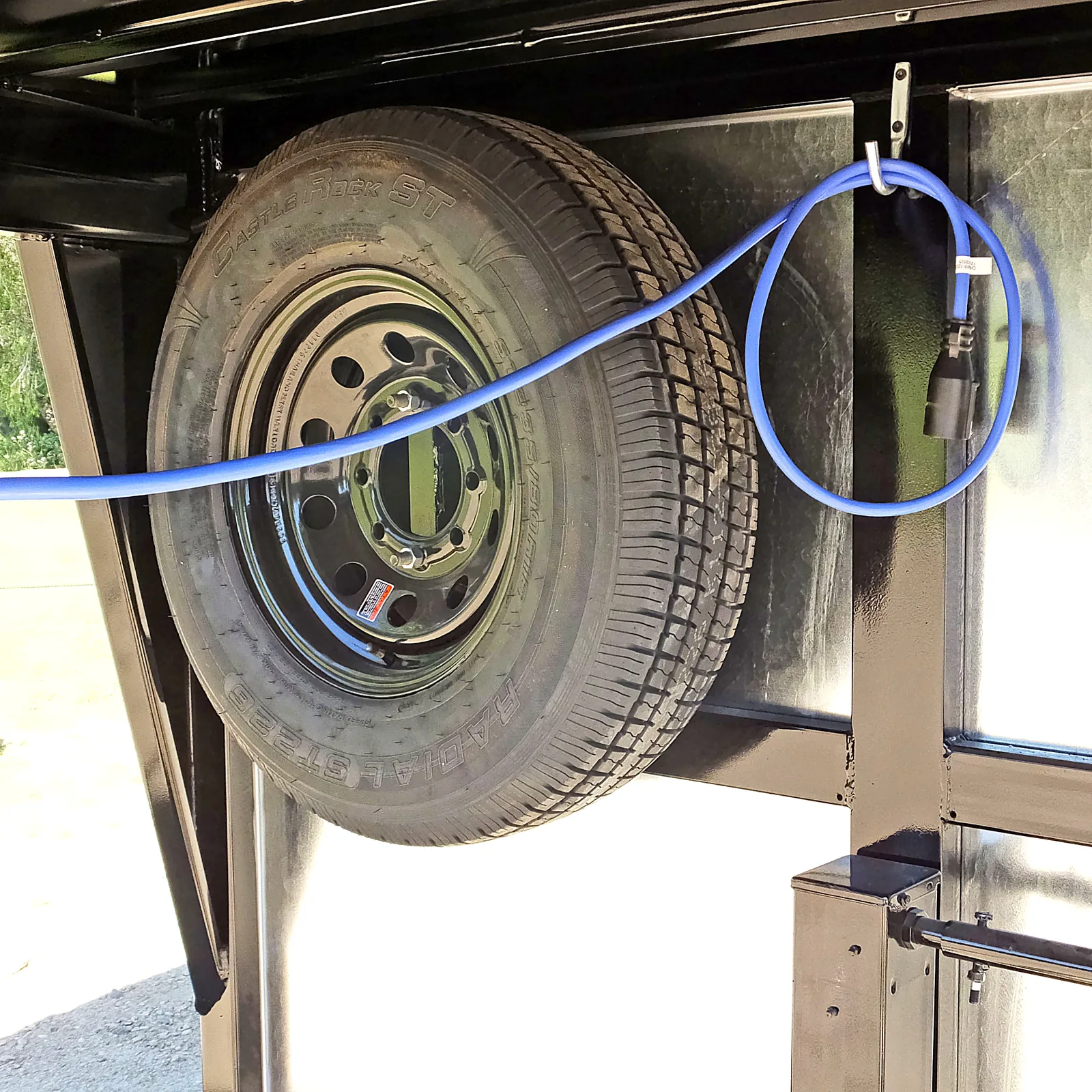 Spare and cold weather trailer cord.